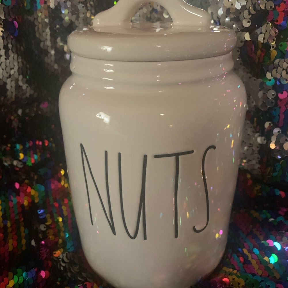 Cute storage canister RAE DUNN… NWOT Perfect condition